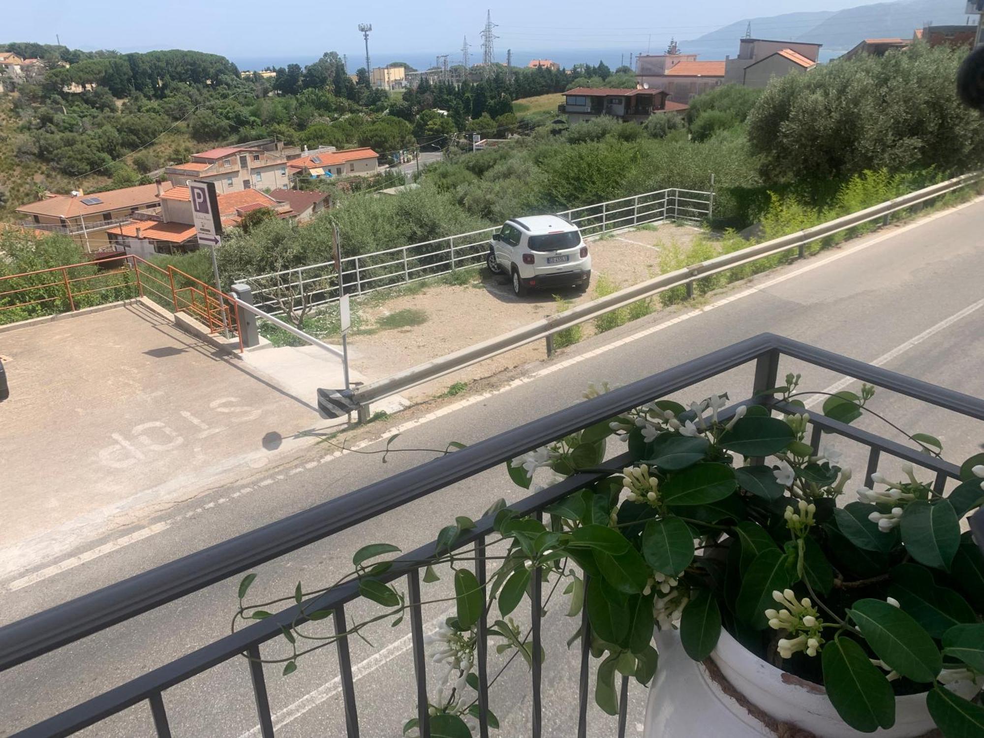 Il Fiore Bianco Capo dʼOrlando Exteriör bild